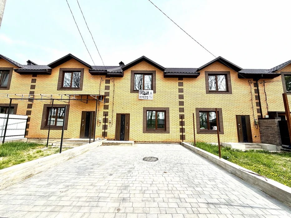 Продаж таунхайса з ремонтом! 105м2,2 сотки, найкраще планува