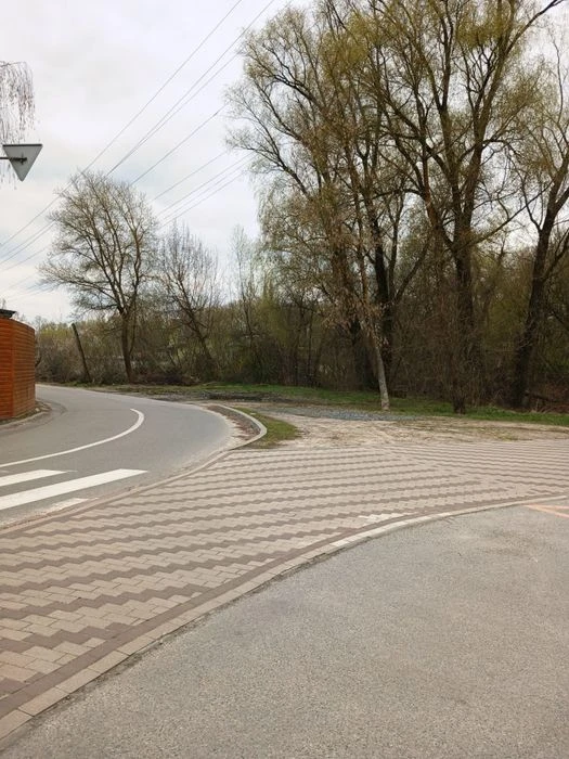 Продам фасадну земельну ділянку біля Золотого пляжу