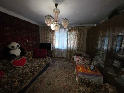 продаж 2кім квартири у центрі