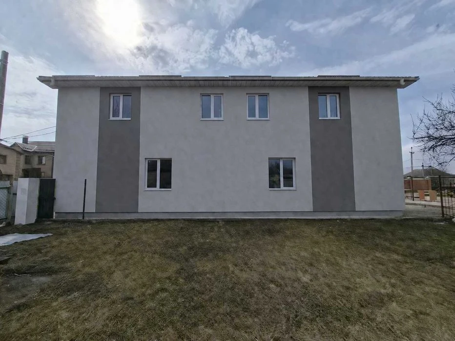Квартира під ремонт з балконом і зоною барбекю