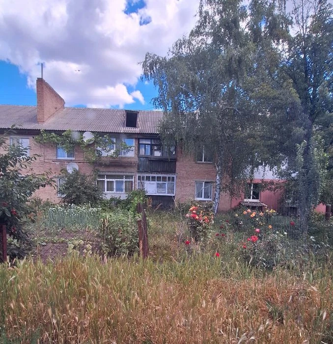 Продам 3 кім квартиру 65 кв з газовим опаленням + гараж