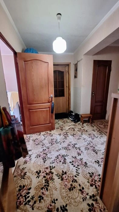 Продам 3 кім квартиру 65 кв з газовим опаленням + гараж