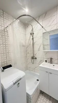 Продам 1 кімнатну малосімейку, з ремонтом, Електроопалення,