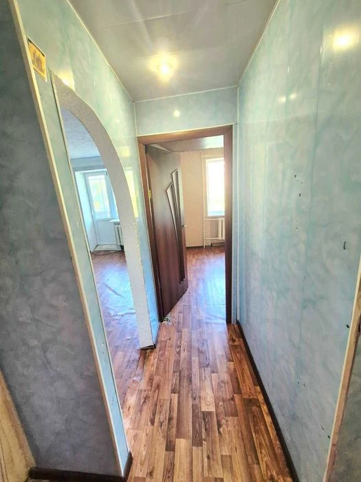 Продам 1-о кімнатну квартиру в районі дендропарку, біля АТБ.