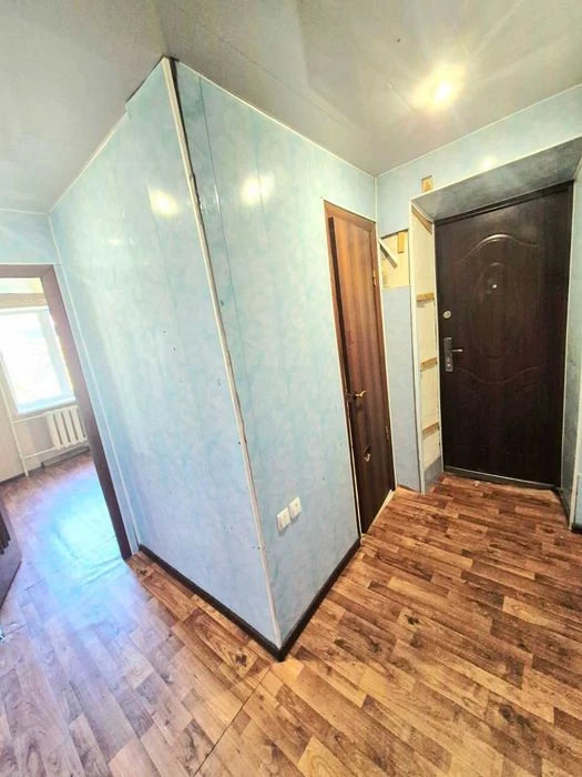 Продам 1-о кімнатну квартиру в районі дендропарку, біля АТБ.