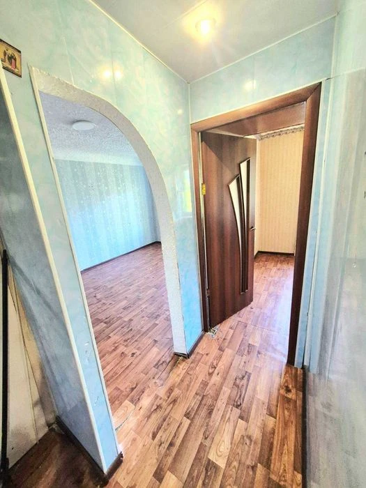 Продам 1-о кімнатну квартиру в районі дендропарку, біля АТБ.
