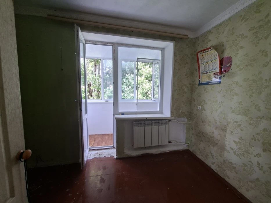 Срочно продаж 1х квартира.Критий ринок.