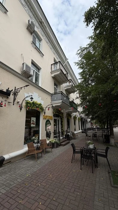 Продам 3-кімнатну квартиру в самому центрі Кропивницького по