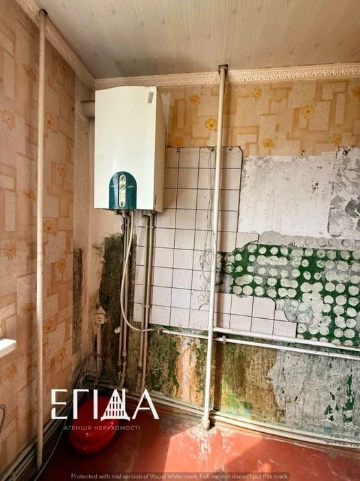 Продаж 3-кімнатної квартири вул.Кропивницького 7/9 поверх АГ
