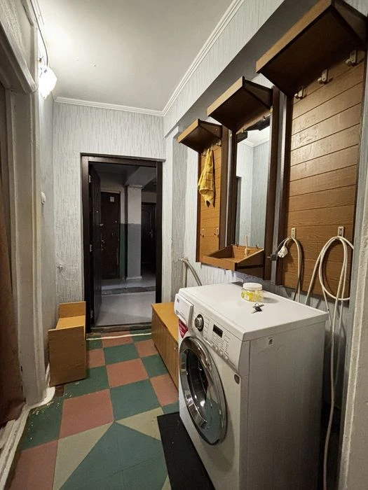 2 кімнатна квартира 31 м2 в гуртожитку на 2 поверсі, район К