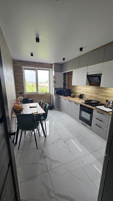 Продам 2к квартиру ЖК Ковалівський
