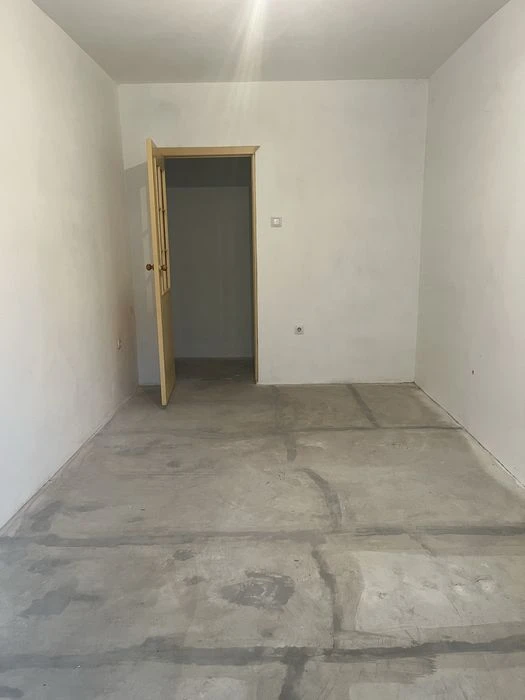 Продається 3 кімн. квартира площа 88кв.м. Ковалівка 2/14 пов