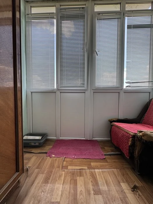 Продаж 3 кімнатної квартири по вул Незалежності Попова