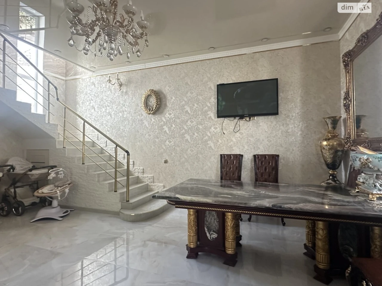 For Sale House Vuzivskyi