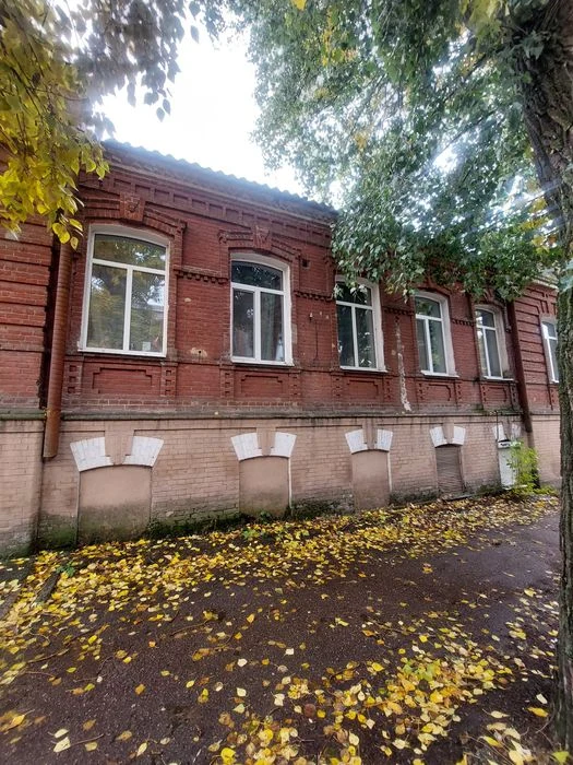 Продам 4к квартиру в Центрі міста