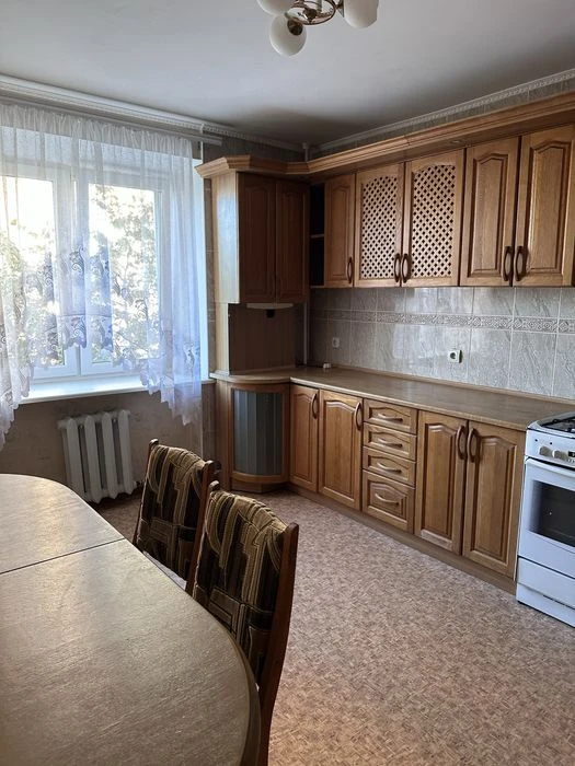 продам 4-кімн. квартиру 125 кв. м центр