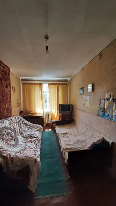 Типографія!! Продам 2  кімнатну квартиру