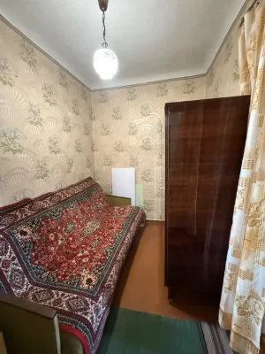 Продам 2к.кв в тихому центрі міста !
