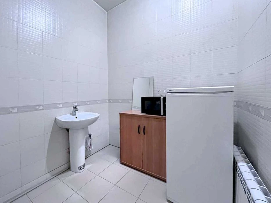 2 кім В ЦЕГЛІ з автономкою й ремонтом в ЦЕНТРІ (721155)