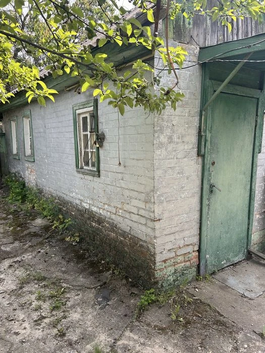 Половина  будинку +флігель з газом!!