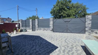 Новий будинок з ремонтом на Полтавській