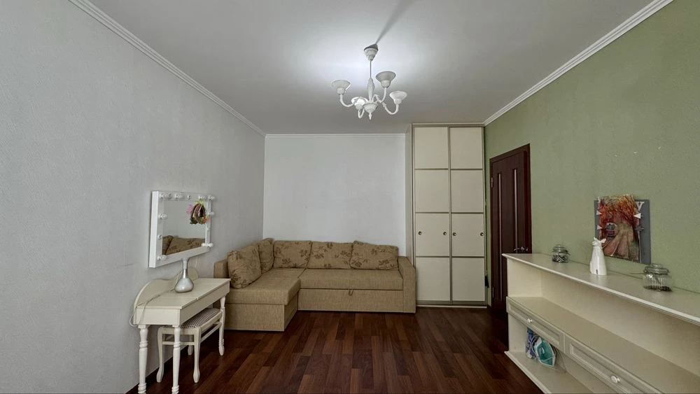 Продаж 2-К квартири з ремонтом на Григоренка 18-А! Позняки ,