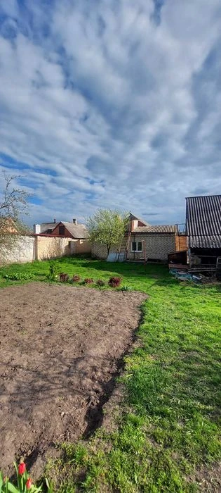Продаж Будинку з гаражем + 25соток землі ( Євідновлення)