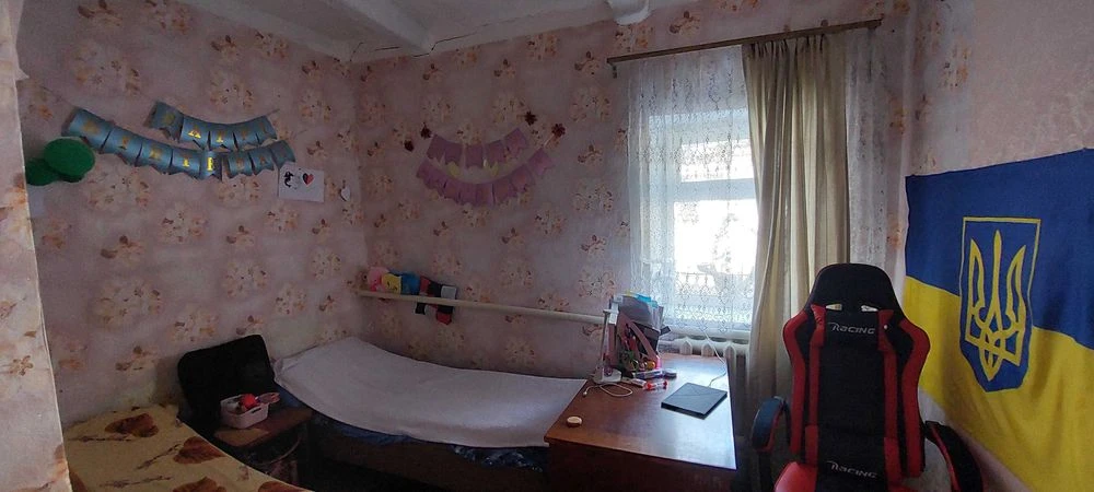 Продаж Будинку з гаражем + 25соток землі ( Євідновлення)