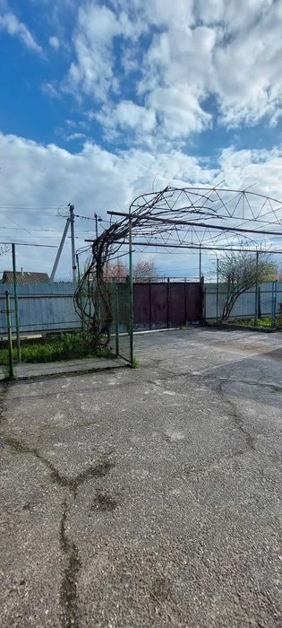Продаж Будинку з гаражем + 25соток землі ( Євідновлення)