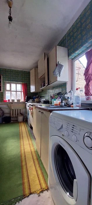 Продаж Будинку з гаражем + 25соток землі ( Євідновлення)