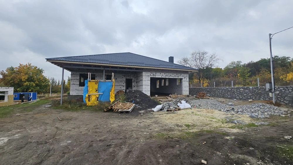 Продам будинок біля парку Перемоги