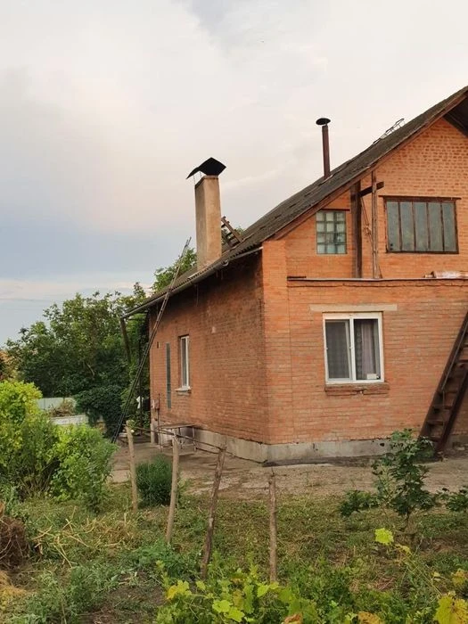 Добротний будинок поруч із Кропивницьким