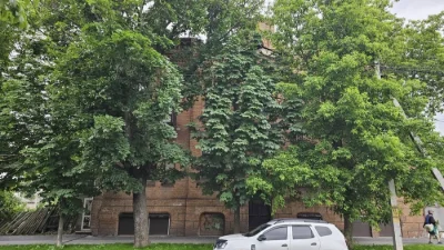 Продам 3-поверховий будинок в центрі міста