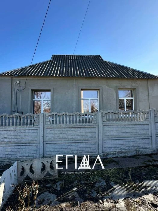 Продаж окремого будинку