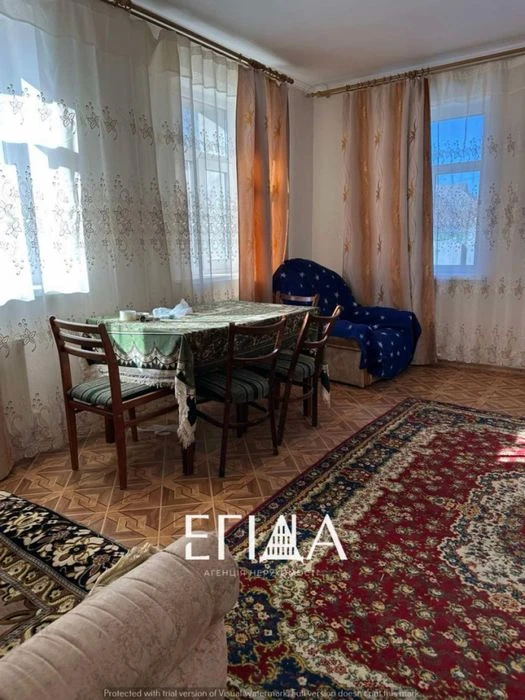Продаж окремого будинку
