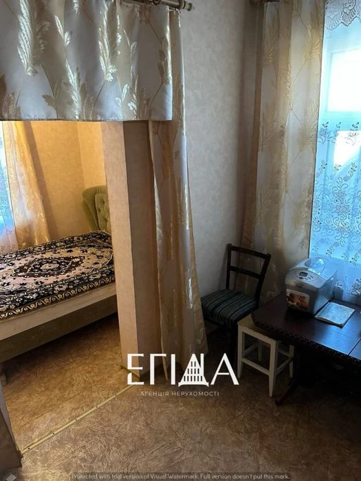 Продаж окремого будинку