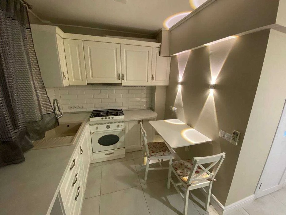 For sale 1 room apartment Saltivka metro station Studentska Designer Euror