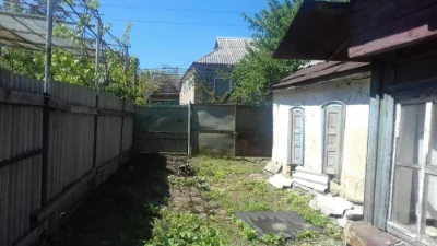 Продам півбудинку окремий двір Арнаутово