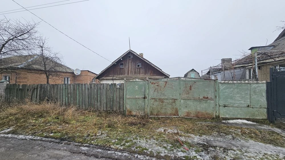 Продам півбудинку окремий двір Арнаутово