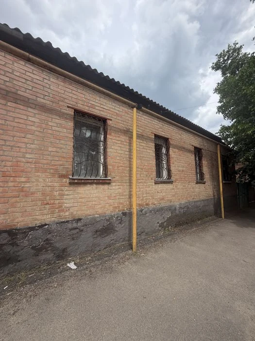 Частина будинку 62 м², 3 кімнати, газове опалення, вул. Садо