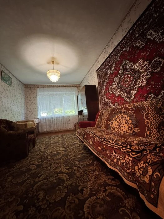 Продаж півбудинку з окремим  подвір'ям . м. Кропивницький  Л