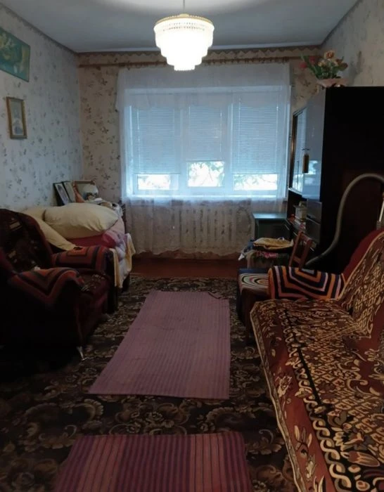 Продам полвину будинку. Р-н  Лелеківка. Окремий двір