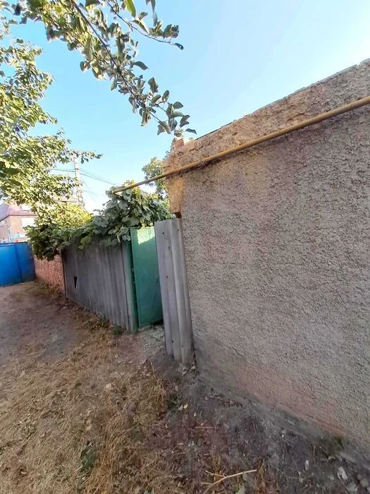 Продам будинок під реконструкцію та з/д по вул.Кропивницьког