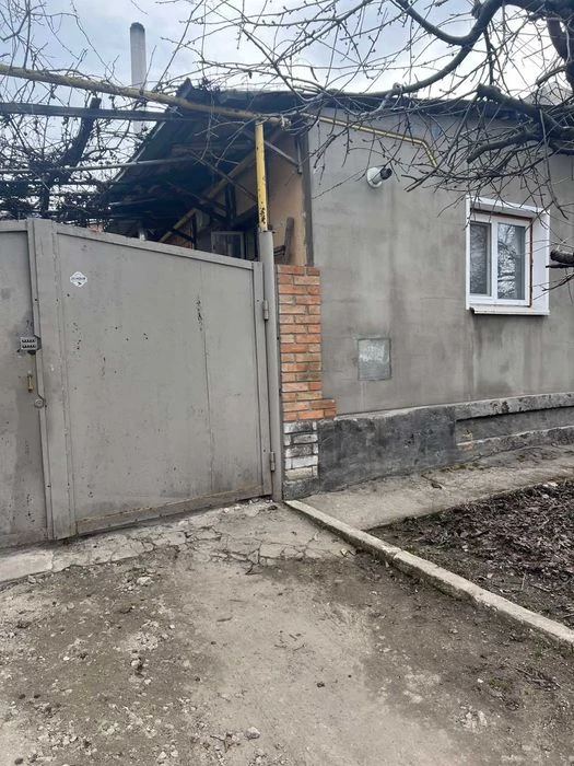 Продам частину будинку в районі Шкільного