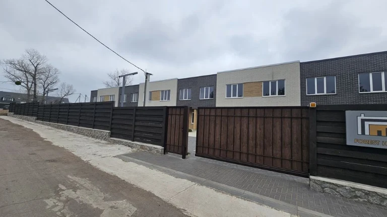 Продам котедж район Лелеківка