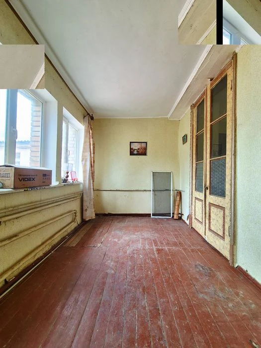 3 Кімнатна. Частина-Будинку В Центрі.