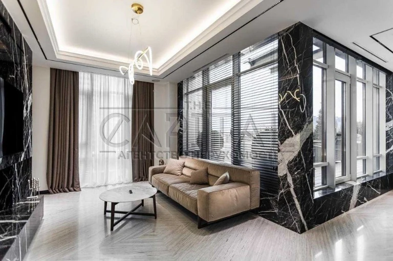 Sale of 2-room/82m2 residential complex "Bulvar Fontanov" with renovation/terrace/ul.