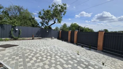 Продаж унікального окремого будинку на приватизованій ділянц