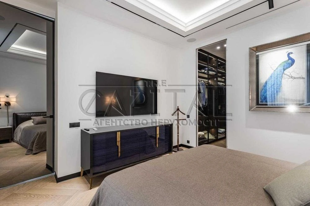 Sale of 2-room/82m2 residential complex "Bulvar Fontanov" with renovation/terrace/ul.