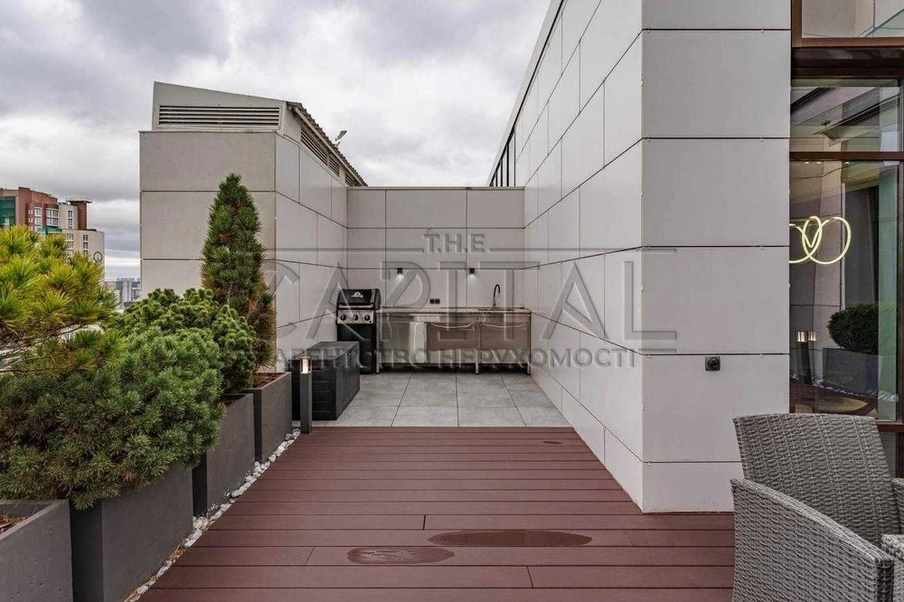 Sale of 2-room/82m2 residential complex "Bulvar Fontanov" with renovation/terrace/ul.